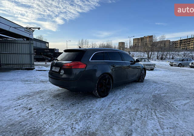 Серый Опель Инсигния, объемом двигателя 2 л и пробегом 292 тыс. км за 7300 $, фото 7 на Automoto.ua