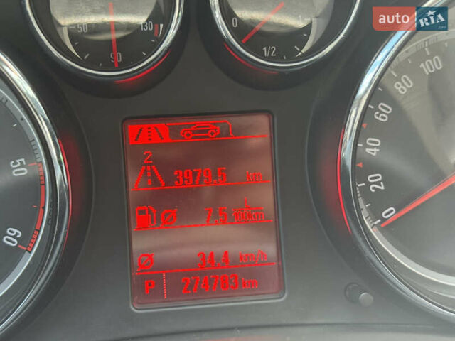 Сірий Опель Інсігнія, об'ємом двигуна 2 л та пробігом 275 тис. км за 7800 $, фото 10 на Automoto.ua