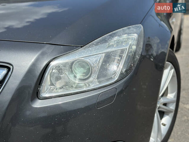 Сірий Опель Інсігнія, об'ємом двигуна 2 л та пробігом 270 тис. км за 7800 $, фото 4 на Automoto.ua
