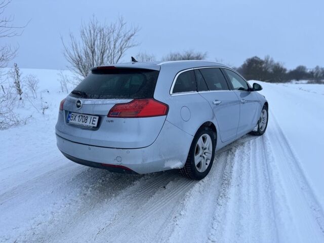 Сірий Опель Інсігнія, об'ємом двигуна 2 л та пробігом 333 тис. км за 7450 $, фото 2 на Automoto.ua