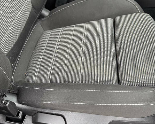 Сірий Опель Інсігнія, об'ємом двигуна 2 л та пробігом 190 тис. км за 9200 $, фото 14 на Automoto.ua