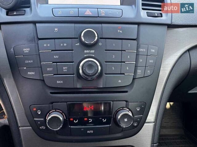 Серый Опель Инсигния, объемом двигателя 2 л и пробегом 303 тыс. км за 6440 $, фото 23 на Automoto.ua