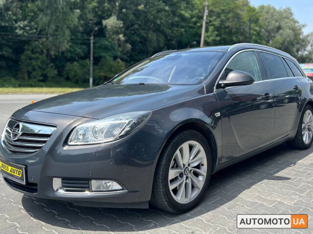 Серый Опель Инсигния, объемом двигателя 2 л и пробегом 224 тыс. км за 10800 $, фото 2 на Automoto.ua