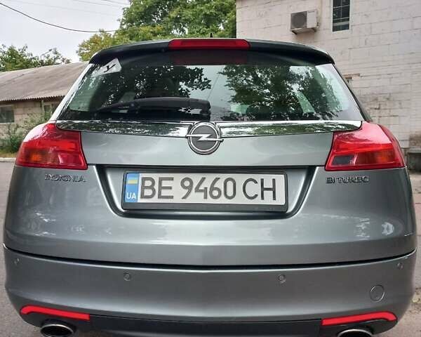 Серый Опель Инсигния, объемом двигателя 1.96 л и пробегом 300 тыс. км за 6300 $, фото 1 на Automoto.ua