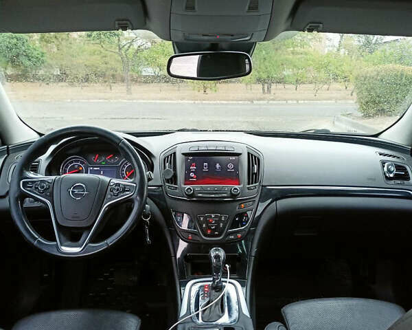 Серый Опель Инсигния, объемом двигателя 2 л и пробегом 283 тыс. км за 10500 $, фото 8 на Automoto.ua