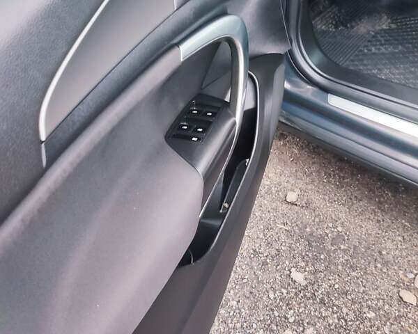 Серый Опель Инсигния, объемом двигателя 1.96 л и пробегом 214 тыс. км за 9200 $, фото 22 на Automoto.ua