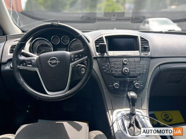 Серый Опель Инсигния, объемом двигателя 2 л и пробегом 224 тыс. км за 10800 $, фото 12 на Automoto.ua