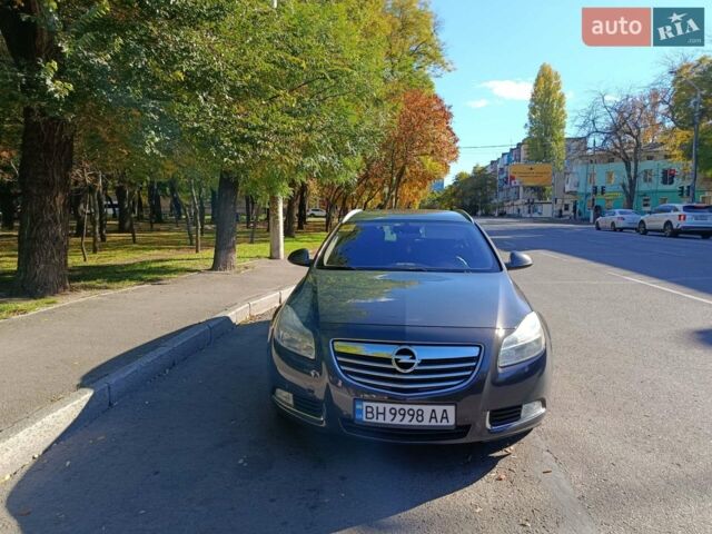 Сірий Опель Інсігнія, об'ємом двигуна 1.96 л та пробігом 272 тис. км за 8100 $, фото 5 на Automoto.ua