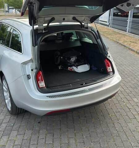 Сірий Опель Інсігнія, об'ємом двигуна 1.96 л та пробігом 239 тис. км за 9500 $, фото 32 на Automoto.ua