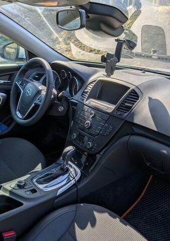 Сірий Опель Інсігнія, об'ємом двигуна 1.96 л та пробігом 314 тис. км за 10800 $, фото 37 на Automoto.ua