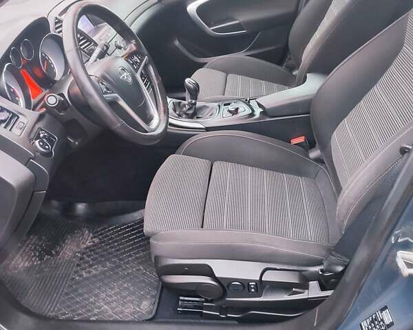 Серый Опель Инсигния, объемом двигателя 1.96 л и пробегом 214 тыс. км за 9200 $, фото 20 на Automoto.ua