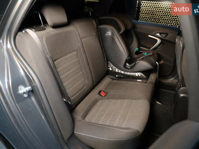 Сірий Опель Інсігнія, об'ємом двигуна 2 л та пробігом 225 тис. км за 10800 $, фото 26 на Automoto.ua