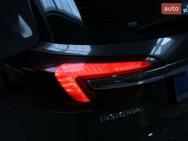 Сірий Опель Інсігнія, об'ємом двигуна 2 л та пробігом 225 тис. км за 10800 $, фото 6 на Automoto.ua