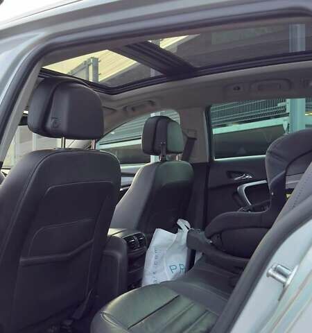 Сірий Опель Інсігнія, об'ємом двигуна 1.96 л та пробігом 239 тис. км за 9500 $, фото 24 на Automoto.ua