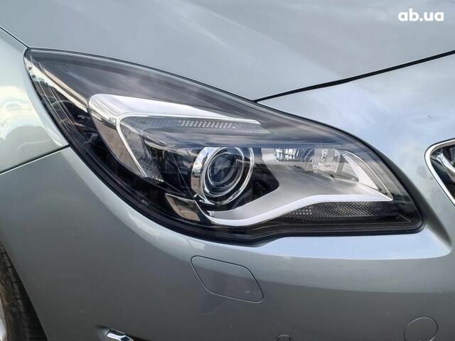 Серый Опель Инсигния, объемом двигателя 2 л и пробегом 288 тыс. км за 8990 $, фото 6 на Automoto.ua