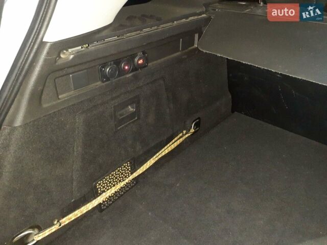Серый Опель Инсигния, объемом двигателя 2 л и пробегом 220 тыс. км за 9600 $, фото 16 на Automoto.ua