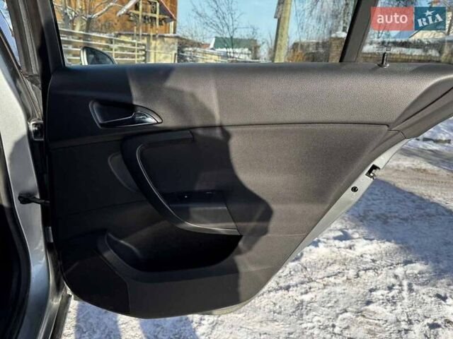 Серый Опель Инсигния, объемом двигателя 2 л и пробегом 303 тыс. км за 6440 $, фото 33 на Automoto.ua