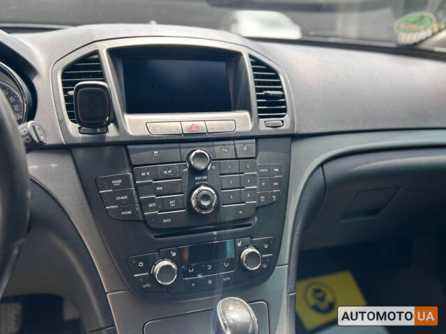 Серый Опель Инсигния, объемом двигателя 2 л и пробегом 224 тыс. км за 10800 $, фото 14 на Automoto.ua