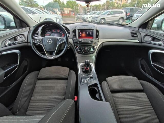 Серый Опель Инсигния, объемом двигателя 2 л и пробегом 288 тыс. км за 8990 $, фото 17 на Automoto.ua