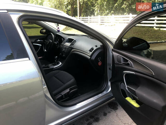 Серый Опель Инсигния, объемом двигателя 2 л и пробегом 174 тыс. км за 7800 $, фото 10 на Automoto.ua