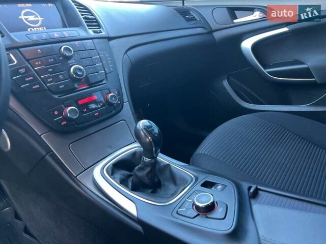 Сірий Опель Інсігнія, об'ємом двигуна 1.96 л та пробігом 252 тис. км за 8200 $, фото 20 на Automoto.ua