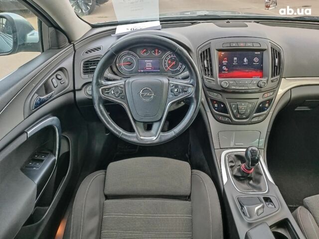 Серый Опель Инсигния, объемом двигателя 2 л и пробегом 288 тыс. км за 8990 $, фото 16 на Automoto.ua