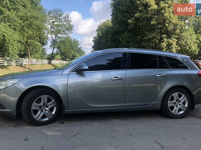 Серый Опель Инсигния, объемом двигателя 2 л и пробегом 174 тыс. км за 7800 $, фото 2 на Automoto.ua