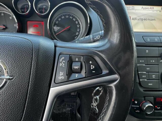 Серый Опель Инсигния, объемом двигателя 2 л и пробегом 303 тыс. км за 6440 $, фото 16 на Automoto.ua