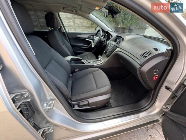 Сірий Опель Інсігнія, об'ємом двигуна 1.96 л та пробігом 240 тис. км за 7300 $, фото 21 на Automoto.ua