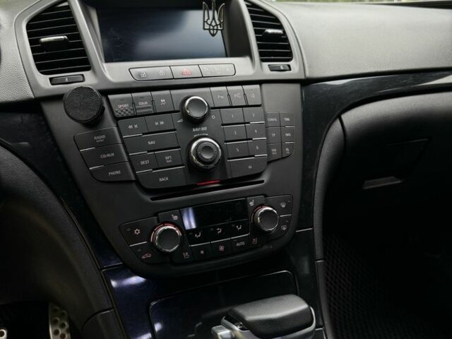 Серый Опель Инсигния, объемом двигателя 2 л и пробегом 234 тыс. км за 9500 $, фото 10 на Automoto.ua