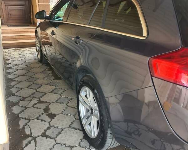 Серый Опель Инсигния, объемом двигателя 1.96 л и пробегом 188 тыс. км за 8000 $, фото 13 на Automoto.ua