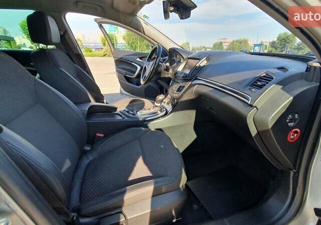 Сірий Опель Інсігнія, об'ємом двигуна 1.96 л та пробігом 334 тис. км за 9900 $, фото 4 на Automoto.ua