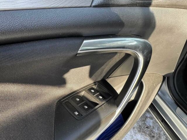 Серый Опель Инсигния, объемом двигателя 2 л и пробегом 303 тыс. км за 6440 $, фото 10 на Automoto.ua