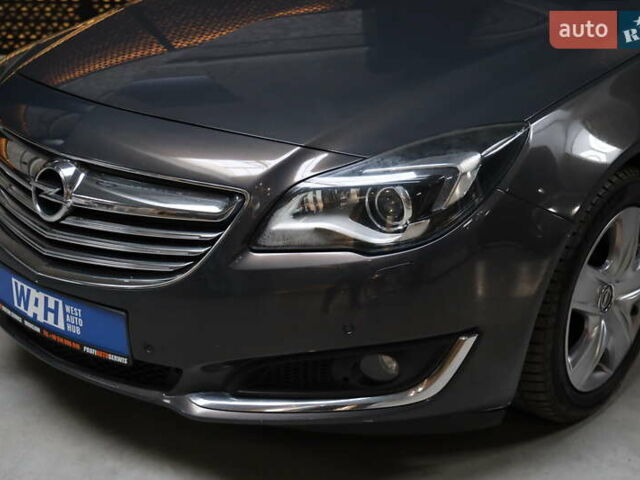 Сірий Опель Інсігнія, об'ємом двигуна 2 л та пробігом 225 тис. км за 10800 $, фото 4 на Automoto.ua