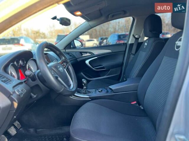 Сірий Опель Інсігнія, об'ємом двигуна 1.96 л та пробігом 252 тис. км за 8200 $, фото 22 на Automoto.ua