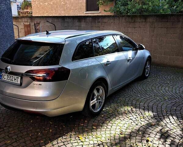 Сірий Опель Інсігнія, об'ємом двигуна 1.96 л та пробігом 270 тис. км за 9000 $, фото 10 на Automoto.ua