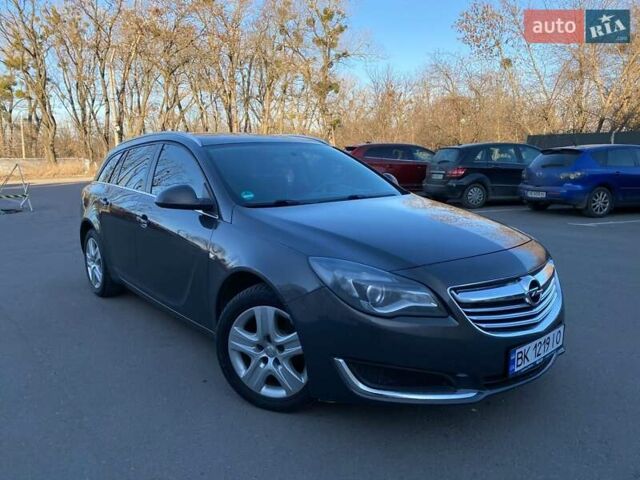Серый Опель Инсигния, объемом двигателя 1.96 л и пробегом 360 тыс. км за 9200 $, фото 5 на Automoto.ua