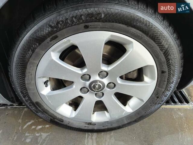 Сірий Опель Інсігнія, об'ємом двигуна 1.96 л та пробігом 322 тис. км за 8000 $, фото 34 на Automoto.ua