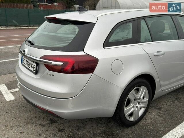 Серый Опель Инсигния, объемом двигателя 2.01 л и пробегом 289 тыс. км за 8499 $, фото 5 на Automoto.ua