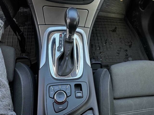 Серый Опель Инсигния, объемом двигателя 2 л и пробегом 303 тыс. км за 6440 $, фото 20 на Automoto.ua