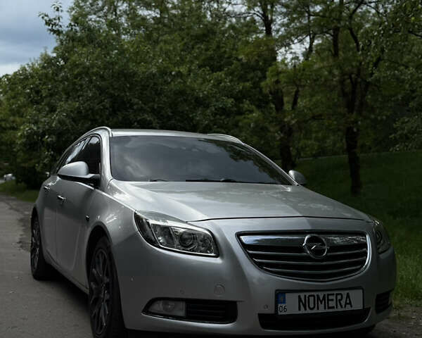 Серый Опель Инсигния, объемом двигателя 1.96 л и пробегом 233 тыс. км за 9500 $, фото 4 на Automoto.ua