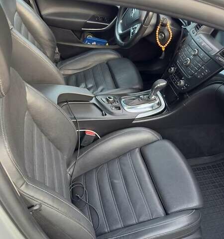 Сірий Опель Інсігнія, об'ємом двигуна 1.96 л та пробігом 239 тис. км за 9500 $, фото 30 на Automoto.ua