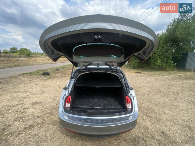 Серый Опель Инсигния, объемом двигателя 2 л и пробегом 338 тыс. км за 8100 $, фото 13 на Automoto.ua