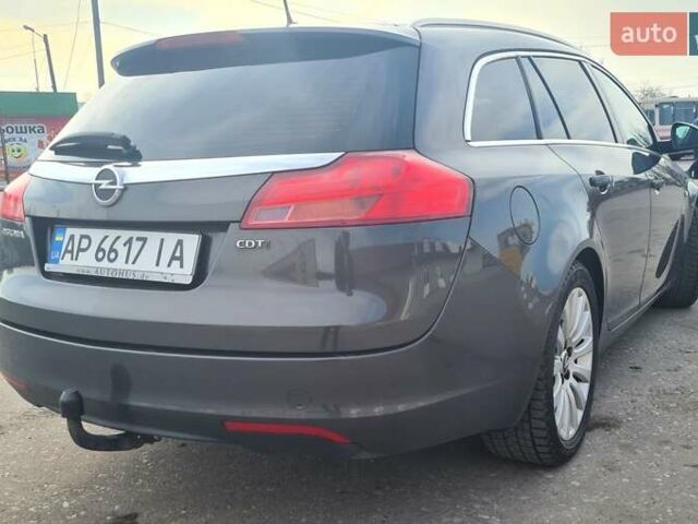 Сірий Опель Інсігнія, об'ємом двигуна 2 л та пробігом 225 тис. км за 8899 $, фото 6 на Automoto.ua