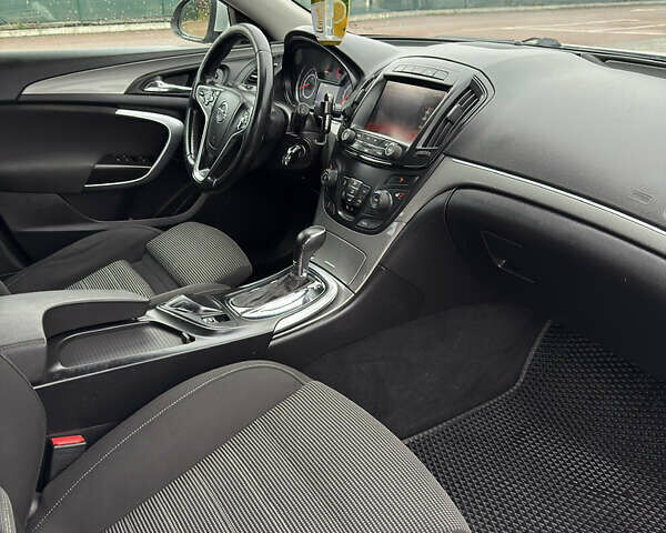 Сірий Опель Інсігнія, об'ємом двигуна 1.96 л та пробігом 289 тис. км за 8500 $, фото 17 на Automoto.ua