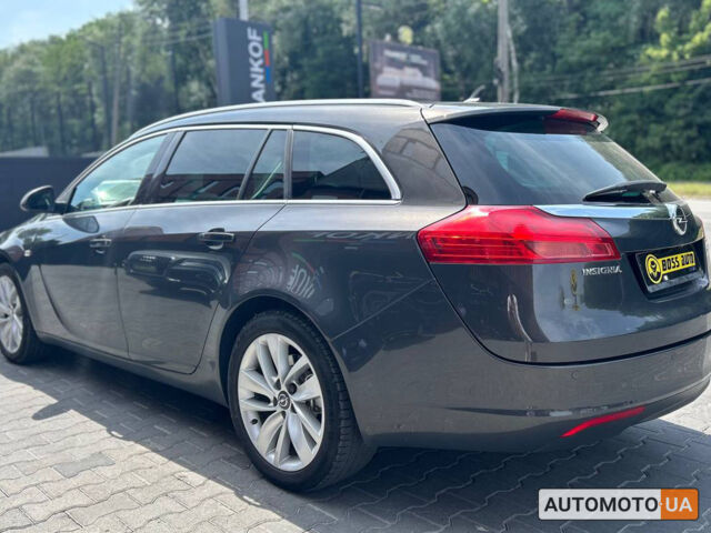 Серый Опель Инсигния, объемом двигателя 2 л и пробегом 224 тыс. км за 10800 $, фото 3 на Automoto.ua