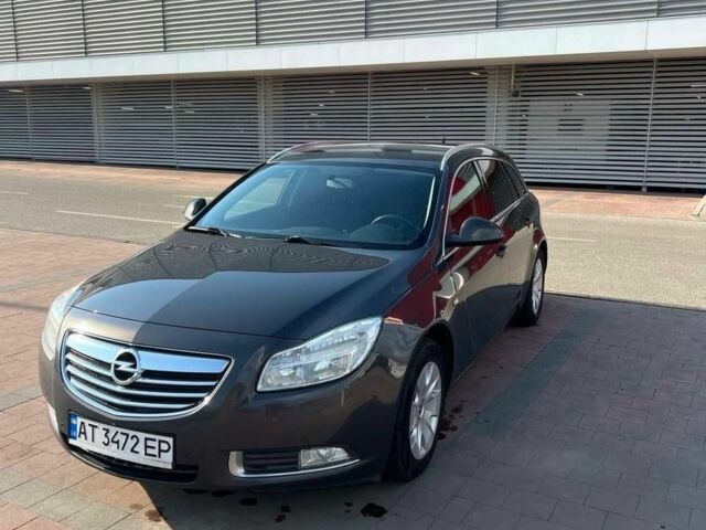 Сірий Опель Інсігнія, об'ємом двигуна 2 л та пробігом 275 тис. км за 8300 $, фото 1 на Automoto.ua