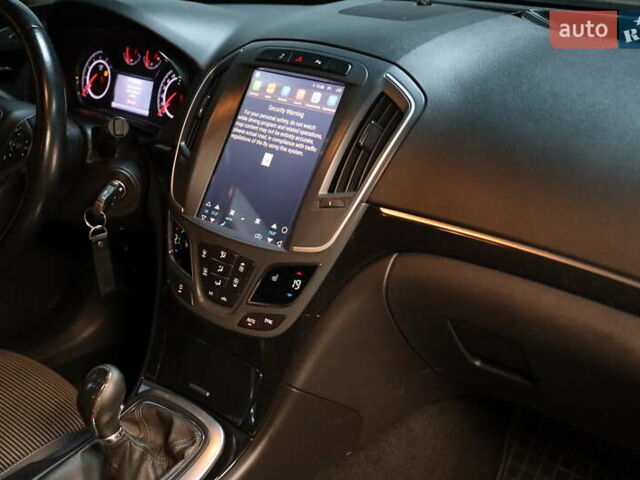 Сірий Опель Інсігнія, об'ємом двигуна 2 л та пробігом 225 тис. км за 10800 $, фото 32 на Automoto.ua