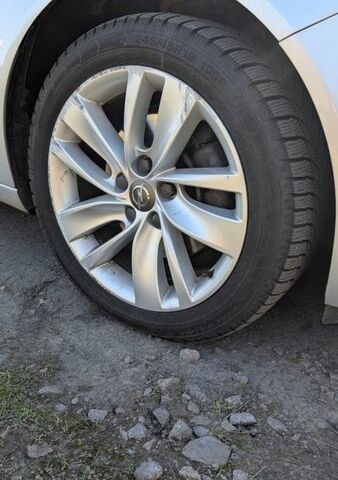 Сірий Опель Інсігнія, об'ємом двигуна 1.96 л та пробігом 314 тис. км за 10800 $, фото 3 на Automoto.ua