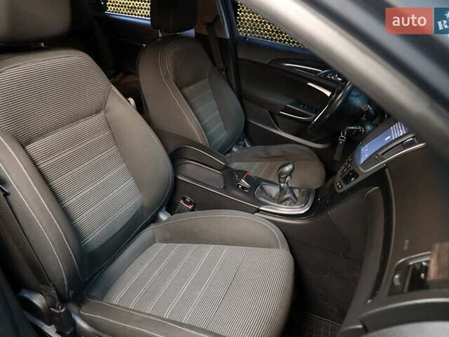 Сірий Опель Інсігнія, об'ємом двигуна 2 л та пробігом 225 тис. км за 10800 $, фото 30 на Automoto.ua